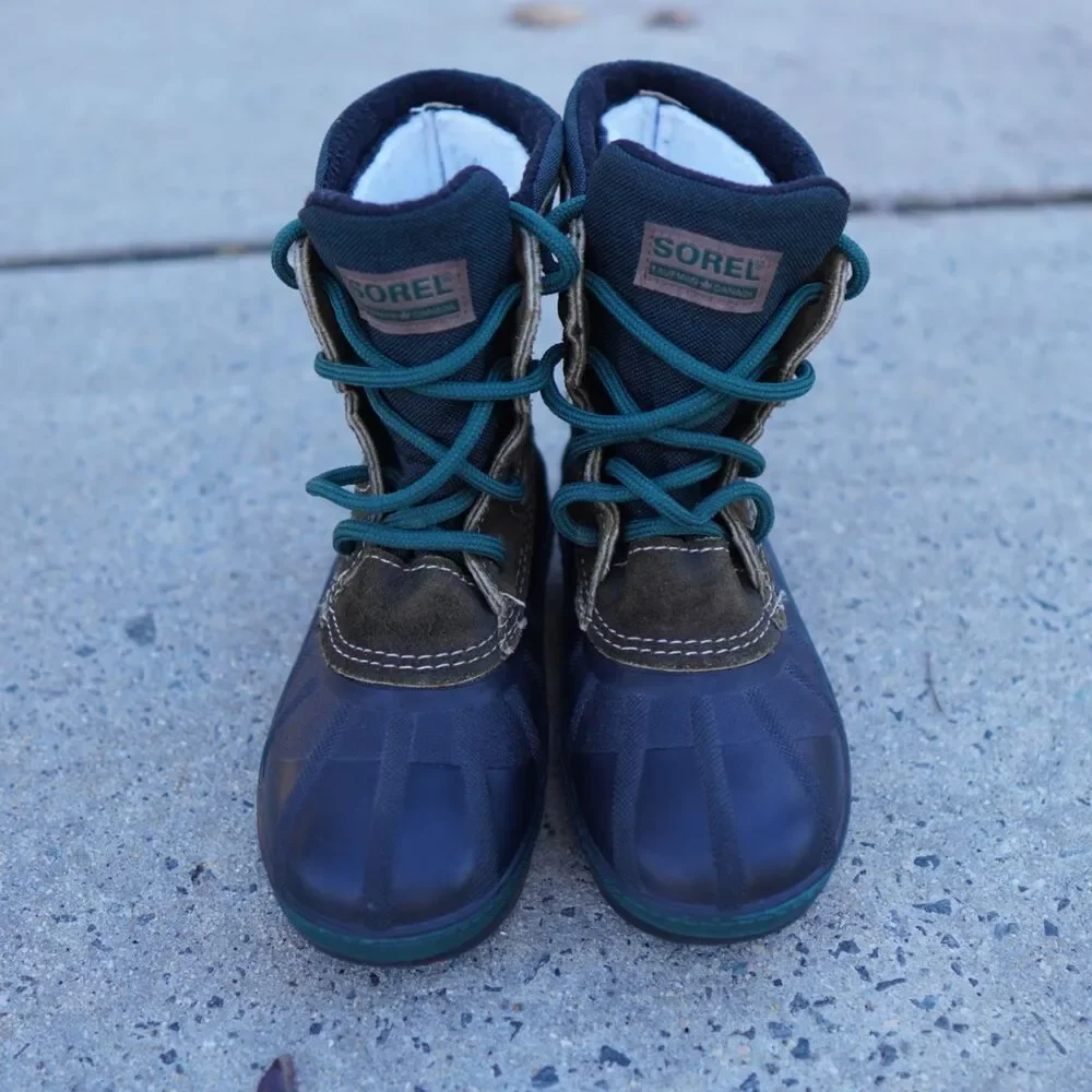 Sorel Kids Snow Boots Size 4 Waterproof Felt Lined Lace Up Ankle Lace Up Black